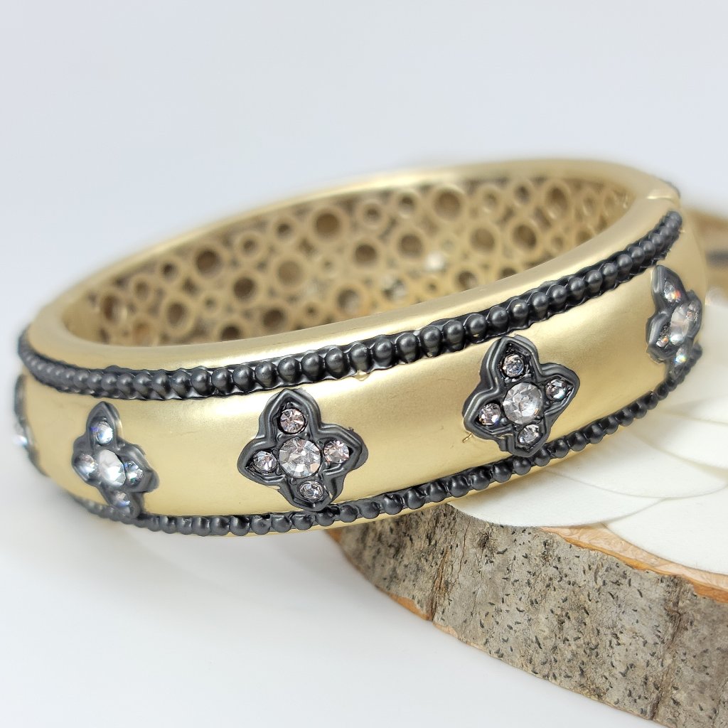 Nwt Art Deco Pave Cz Hinged Magnetic Cuff Bangle